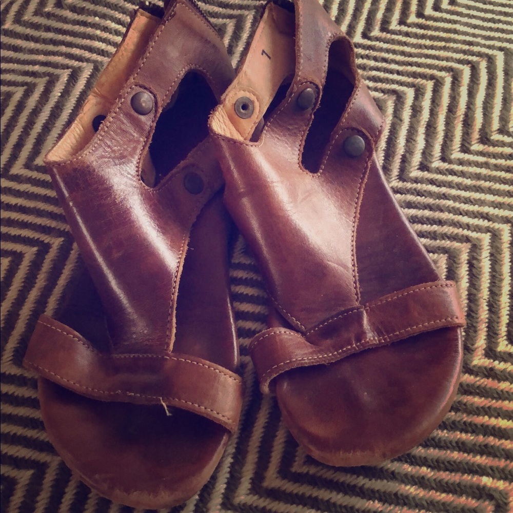 Bedstu Sandals